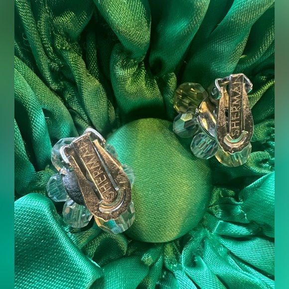 Vintage Sherman cluster crystal clip on earrings - Picture 2 of 5